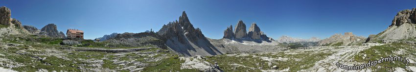 106 Panoramica dal Rifugio Locatelli.jpg